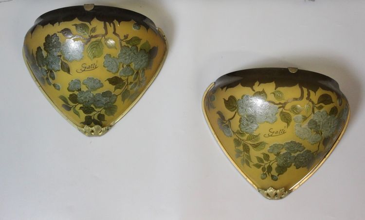 Pair of Gallé Tip sconces decorated with flowers and leaves