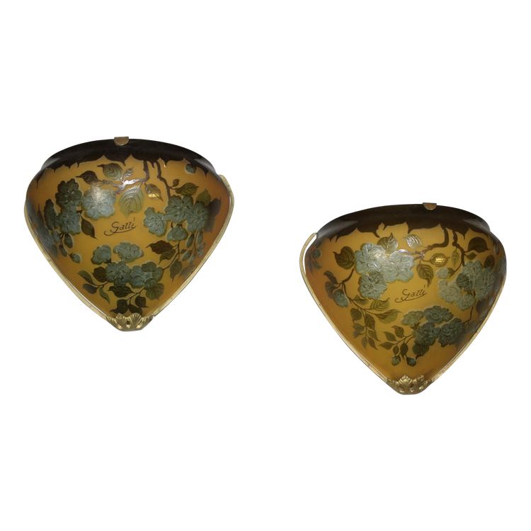 Pair of Gallé Tip sconces decorated with flowers and leaves