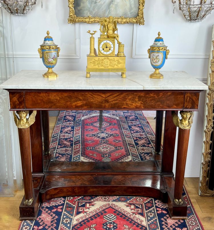 CONSOLE DI EPOCA IMPERO IMPIALLACCIATA IN MOGANO E BRONZO DORATO CON PIANO IN MARMO
