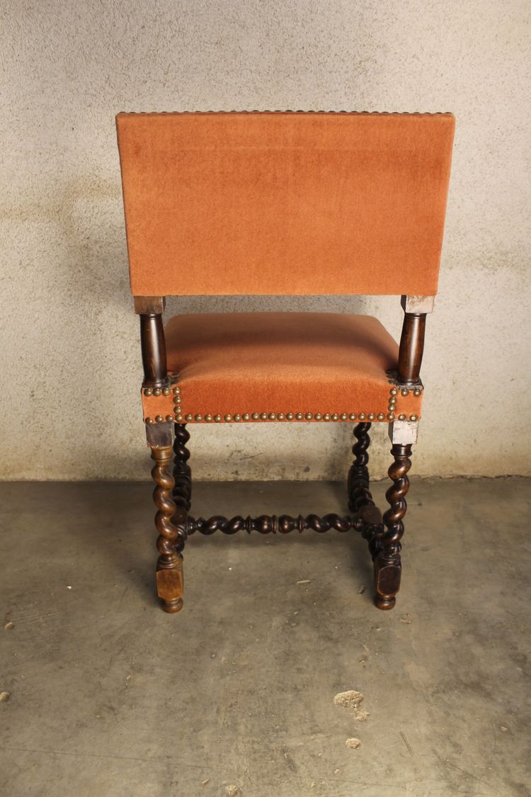 Suite of 7 walnut chairs in the Louis XIII style, 19th century