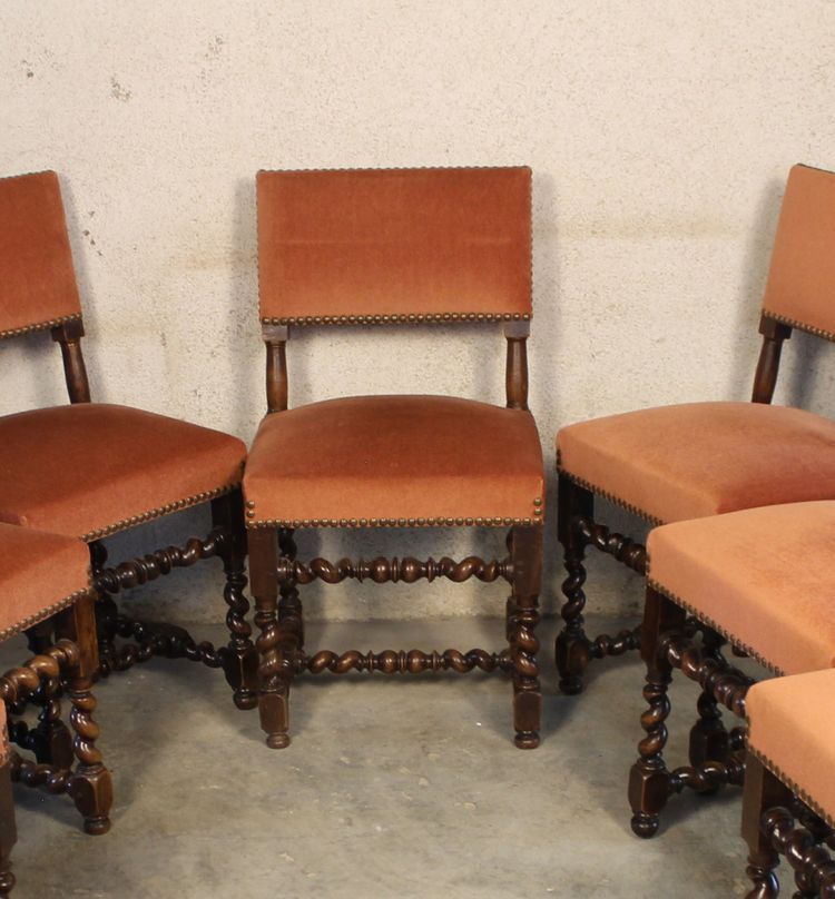 Suite of 7 walnut chairs in the Louis XIII style, 19th century