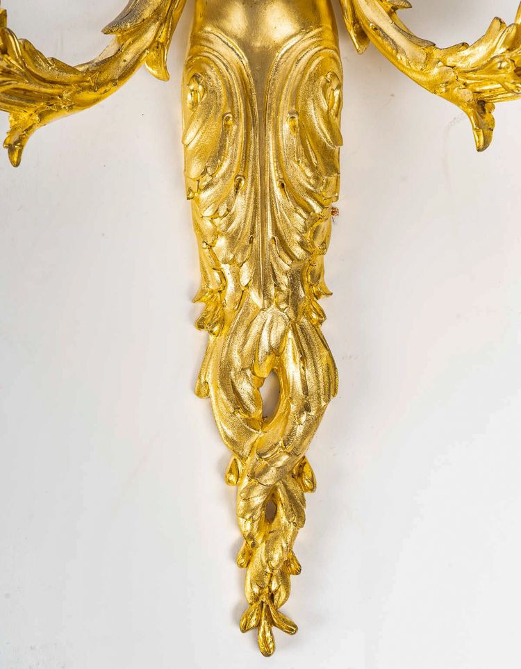 Coppia di appliques in ormolu in stile Luigi XVI Aux Termes de Femmes 1850-1870 ca.