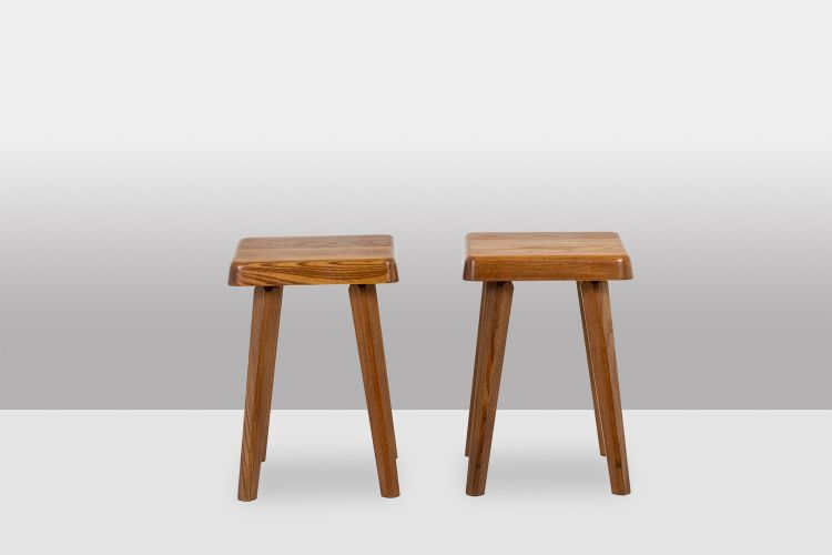 Pierre Chapo. Pair of stools in natural blond elm. Circa 1970. LS6494509P