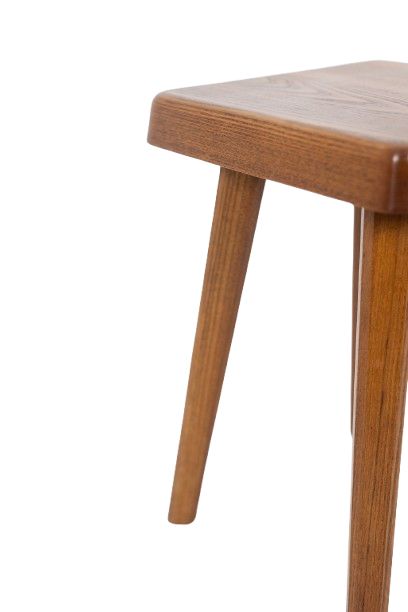 Pierre Chapo. Pair of stools in natural blond elm. Circa 1970. LS6494509P