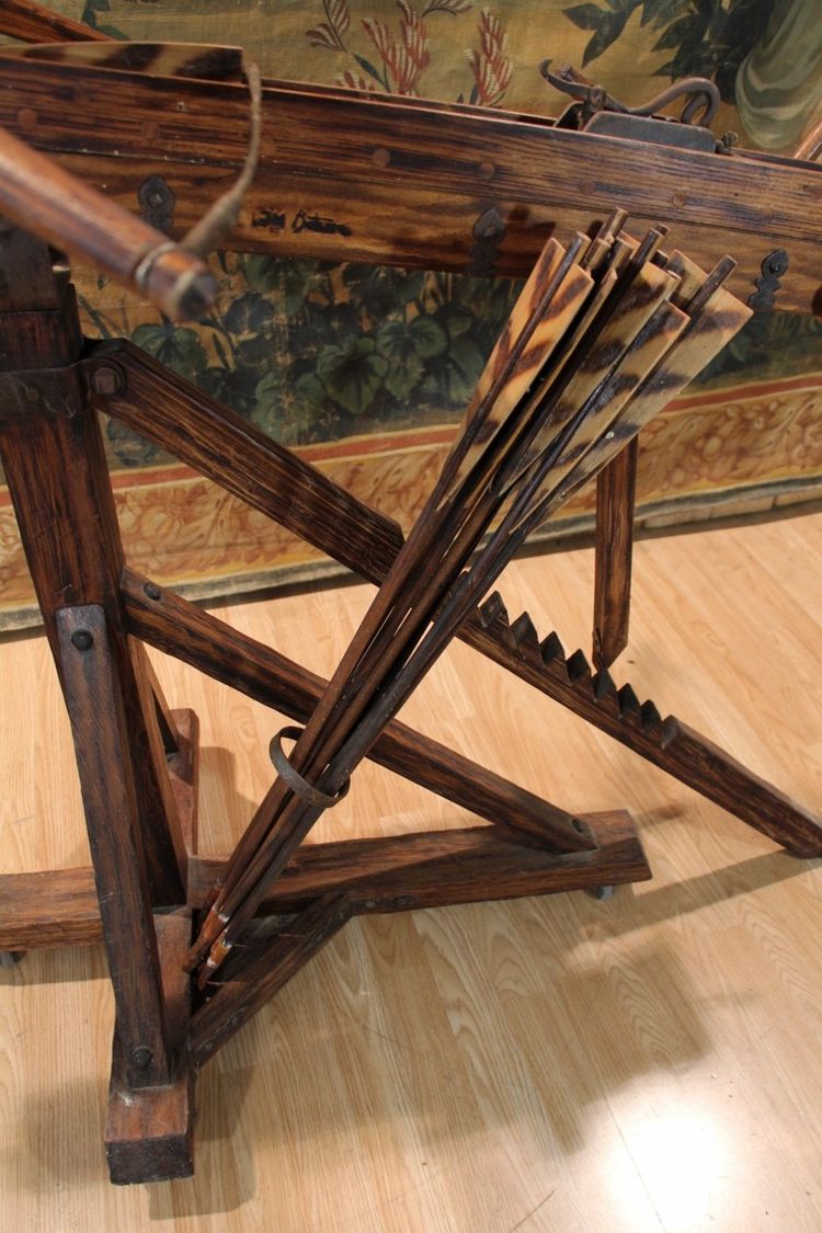 Ballista a cremagliera in legno con frecce