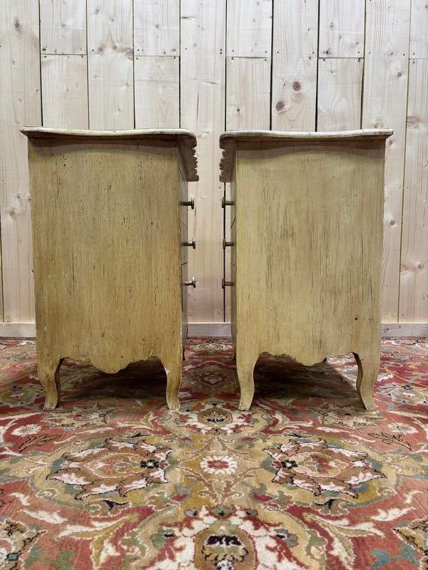 Coppia di capelli in legno dipinti in stile Luis XV