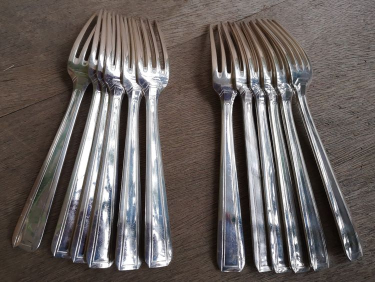 12 art deco silver-plated dessert forks Felix Frères silverware