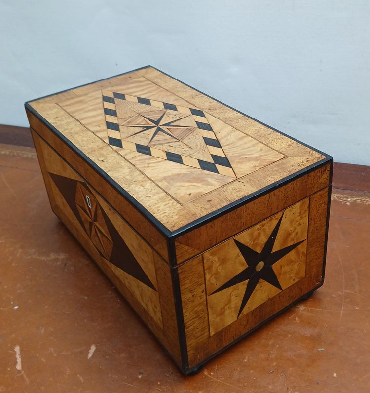 Teedose, tea caddy.