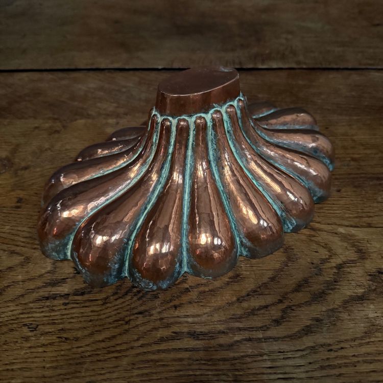 Moule à gâteau en cuivre godronné XIXe