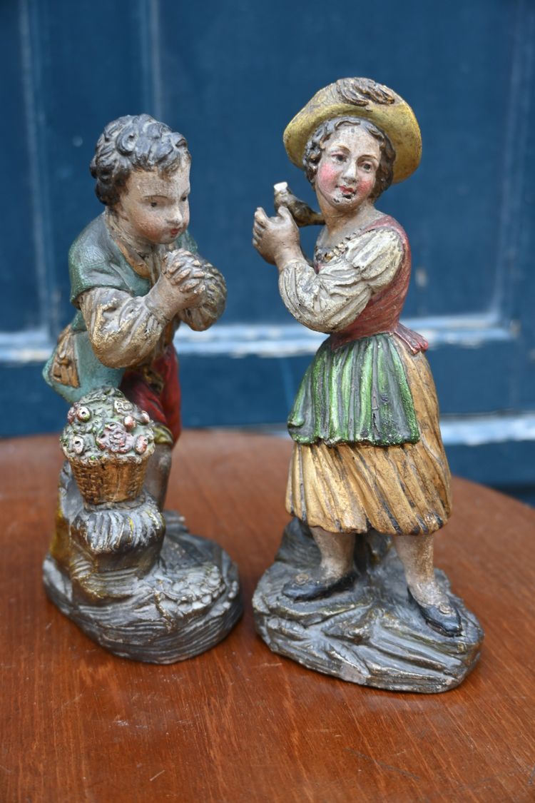 Pair of statues in 18th-century polychrome terracotta