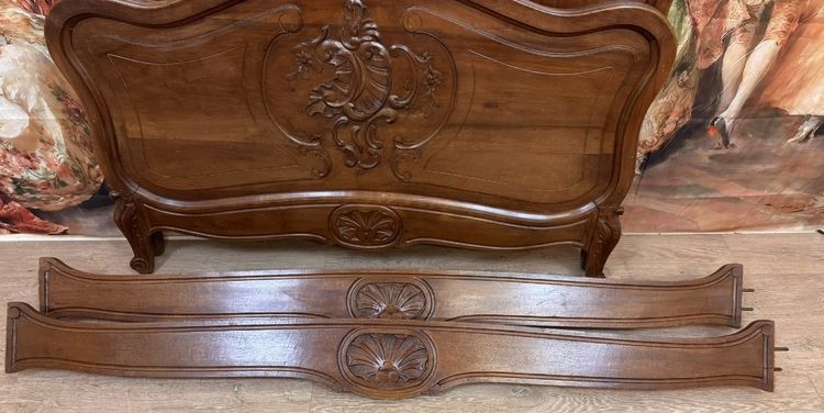 Lit de centre Style Louis XV En Noyer  