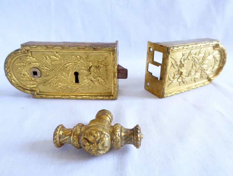 Serrure de double porte de château / hôtel particulier en bronze doré, style Louis XVI