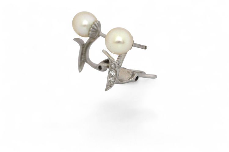 Orecchini con perle e diamanti