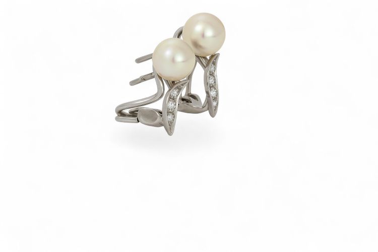 Orecchini con perle e diamanti
