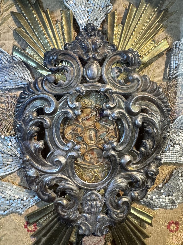 Pala d'altare barocca con 27 reliquie - 1740 ca.