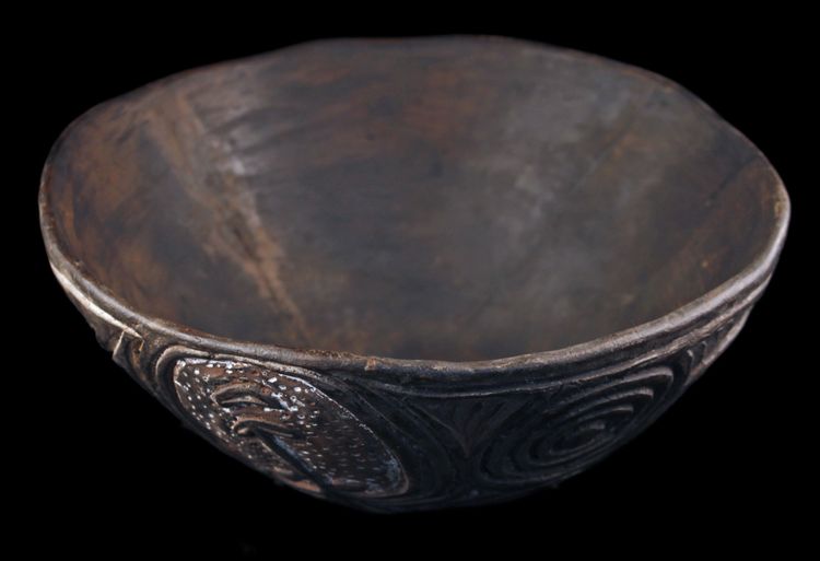 Terracotta bowl, oceanic art, tribal art, primitive art, Papua New Guinea, Oceania