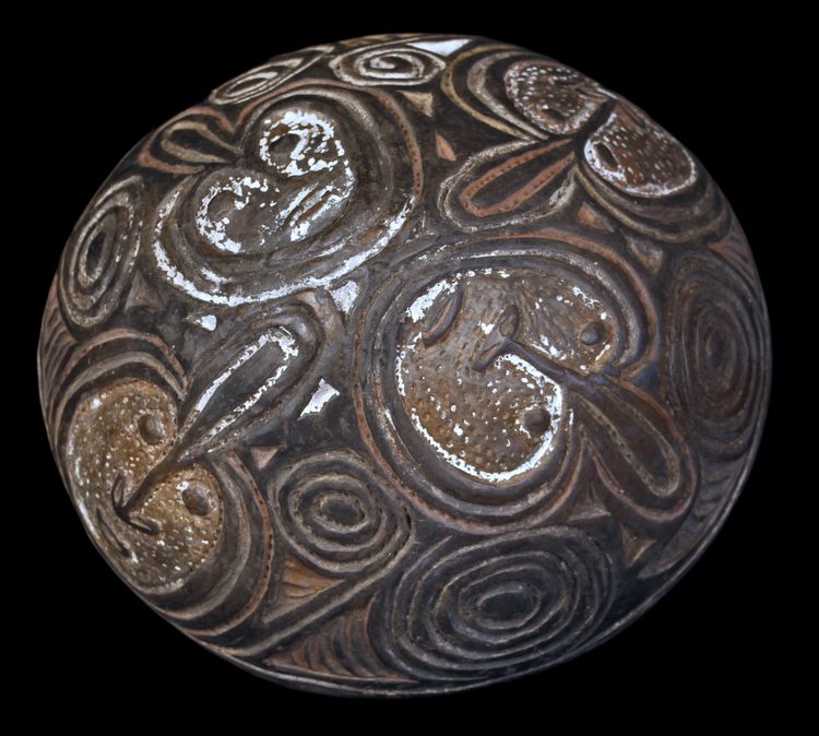 Terracotta bowl, oceanic art, tribal art, primitive art, Papua New Guinea, Oceania