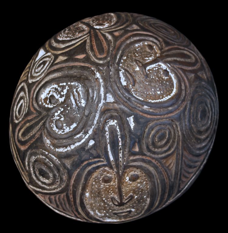 Terracotta bowl, oceanic art, tribal art, primitive art, Papua New Guinea, Oceania