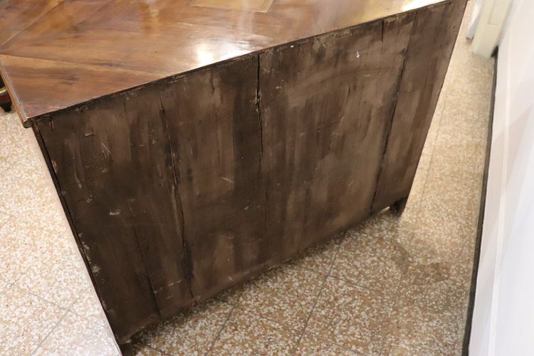commode italienne en Noyer, 18ème Siècle
