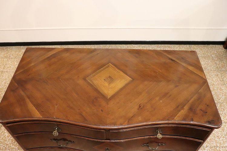 commode italienne en Noyer, 18ème Siècle