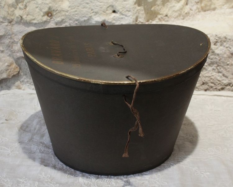 Cappello a cilindro e scatola originale, Bravard, fine XIX secolo