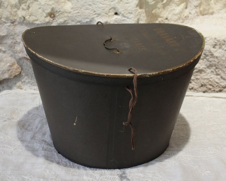 Cappello a cilindro e scatola originale, Bravard, fine XIX secolo