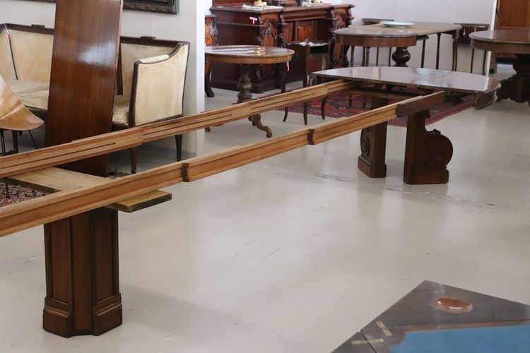 Table à manger ovale à rallonge en noyer du 19e siècle, longueur Mt 7.80