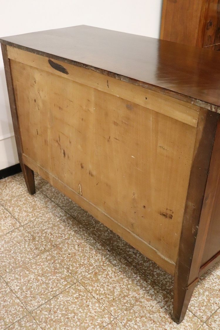 Commode ancienne en noyer massif, Italie 18e siècle