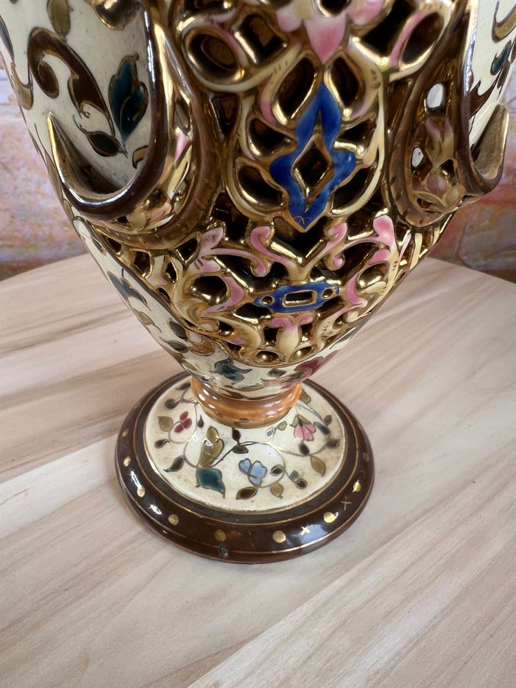Orientalist openwork earthenware vase signed Josef Steidl - Vienna, late 19th century