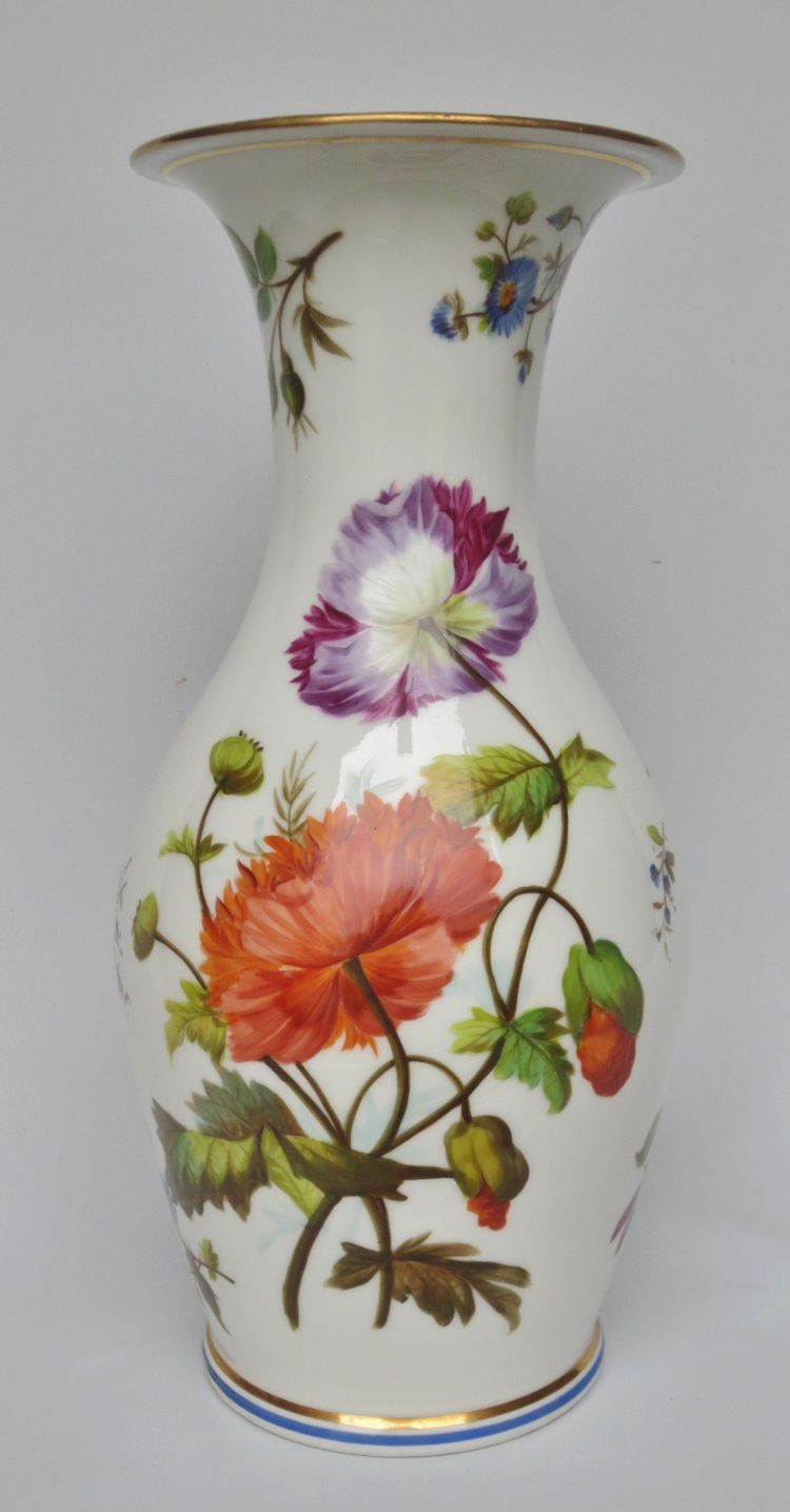 Vaso in porcellana del periodo del restauro.