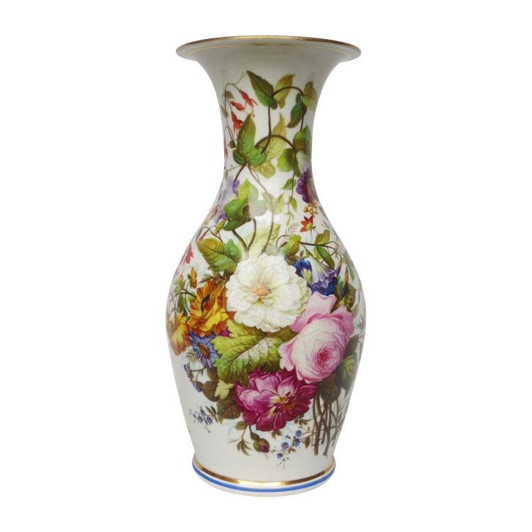 Vaso in porcellana del periodo del restauro.