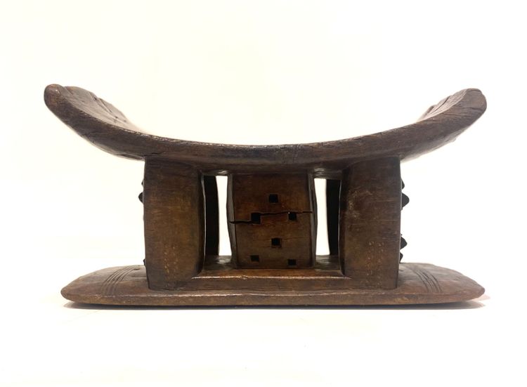 Sgabello tradizionale Ashanti dal Ghana