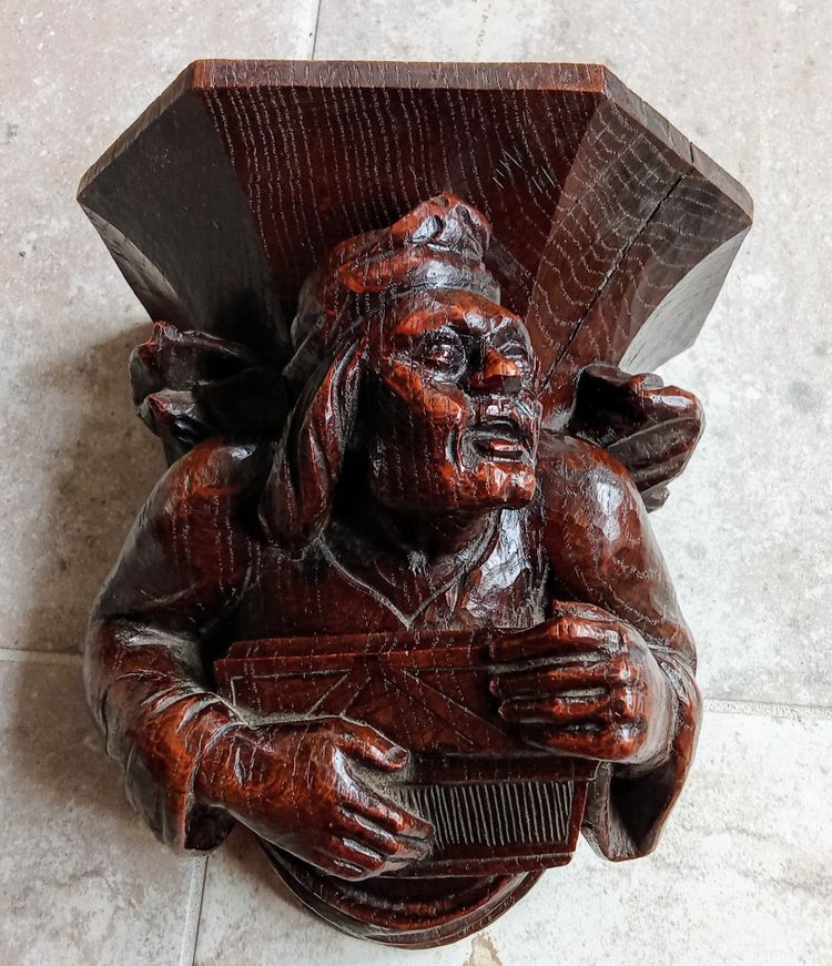 Ancienne console d applique étagère bois sculpté style néo gothique 