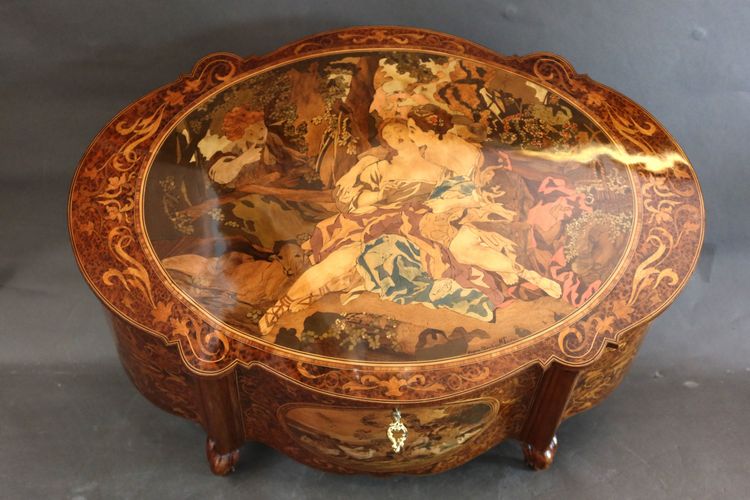 Large marquetry box