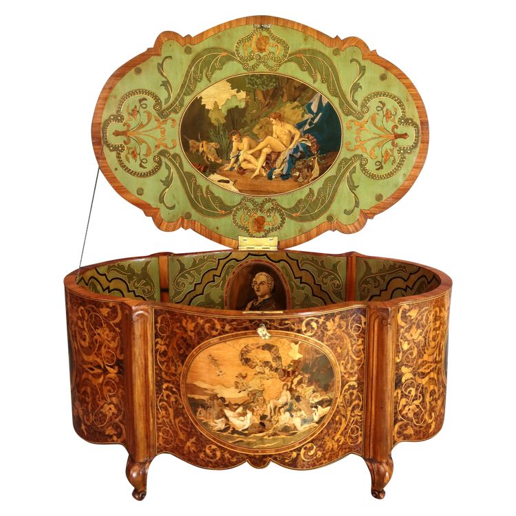 Large marquetry box