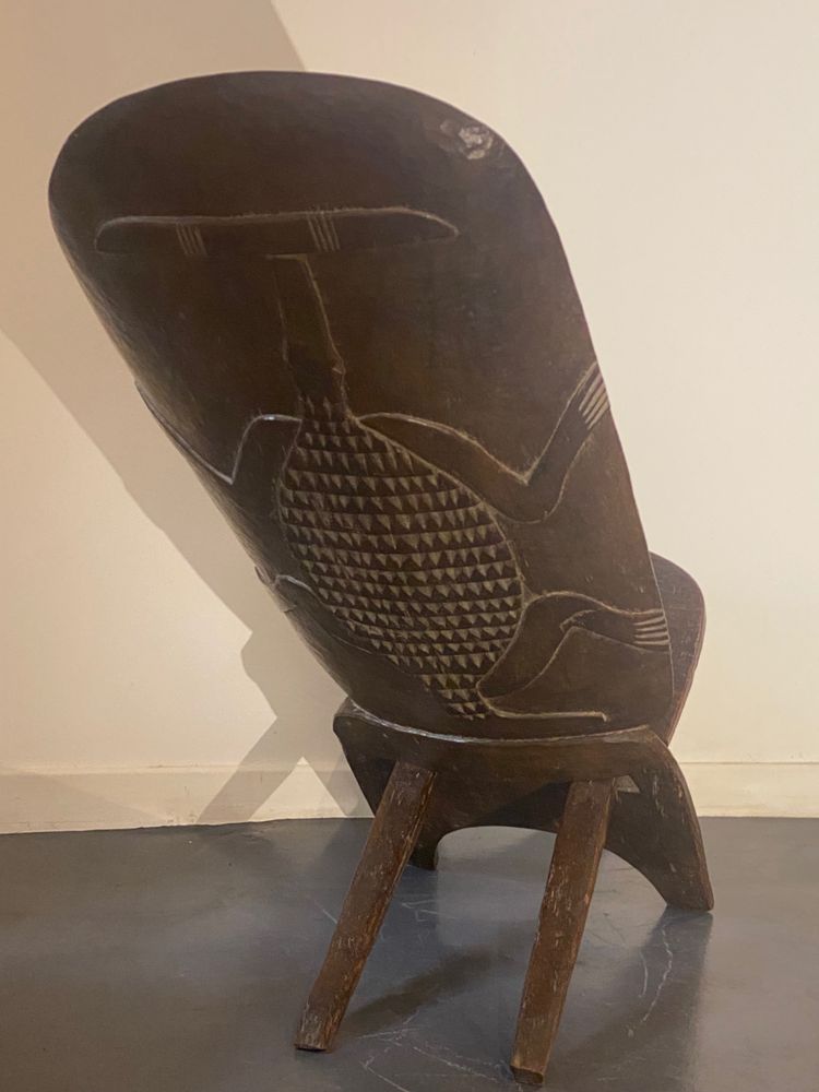 Chaise à palabres SENOUFO gravée 