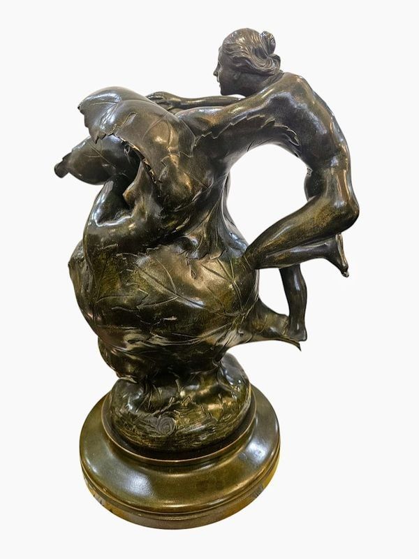 Jean Coulon Bronzeskulptur "Weinblätter Und Nymphen"