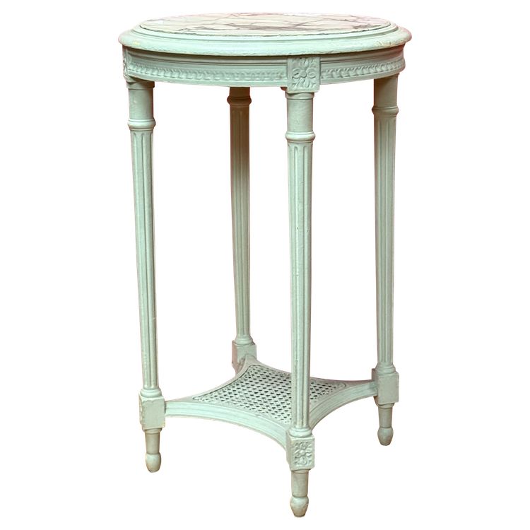 Pedestal table