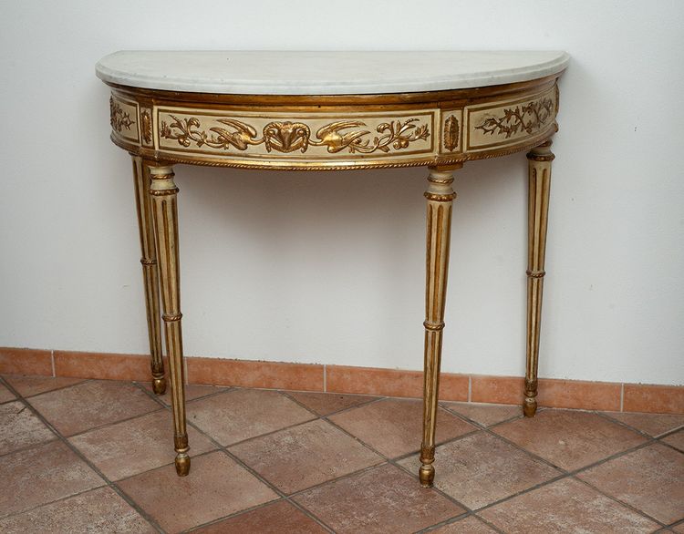 Antike Konsole im Stil Louis XVI Neapel, 19. Jahrhundert.