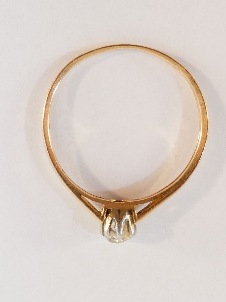 Bague solitaire en OR jaune 18 carats avec DIAMANT