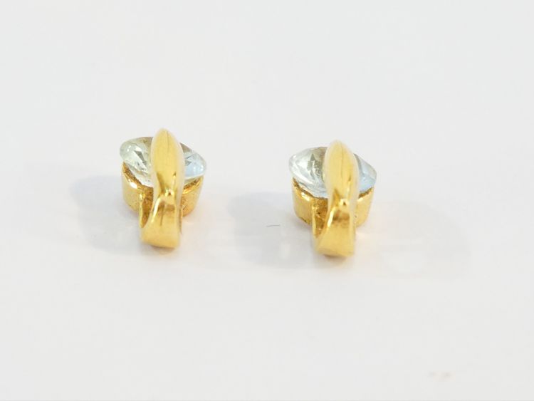 Pendente e orecchini con acquamarina in oro 750/1000