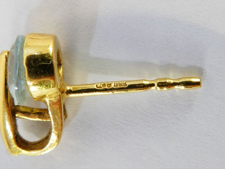 Pendente e orecchini con acquamarina in oro 750/1000