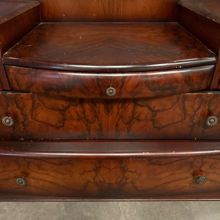 Cassettone in mogano fiammato Art Déco a 5 cassetti