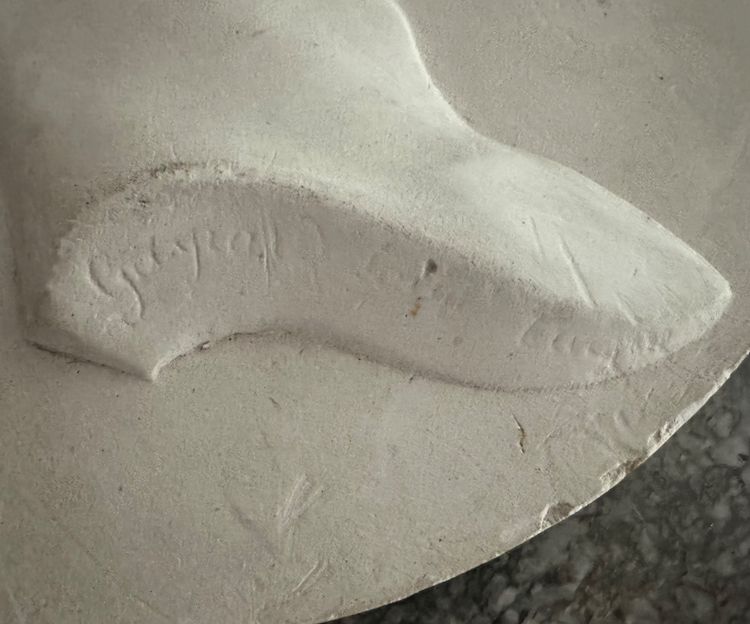 Medaglione in gesso del Conte di Chambord