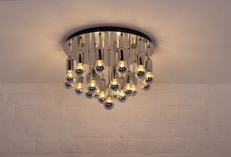 Atomic" Sciolari-style ceiling light.