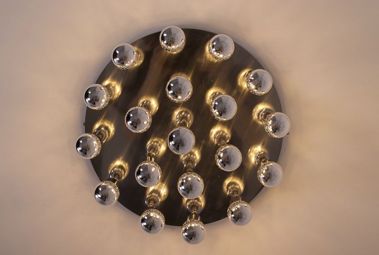 Atomic" Sciolari-style ceiling light.
