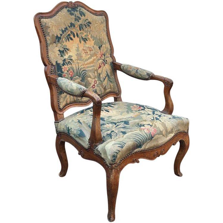 Poltrona in faggio intagliato e modanato di epoca Regency Luigi XV - XVIII secolo