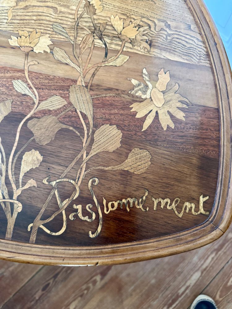 Art Nouveau pedestal table signed Gallé