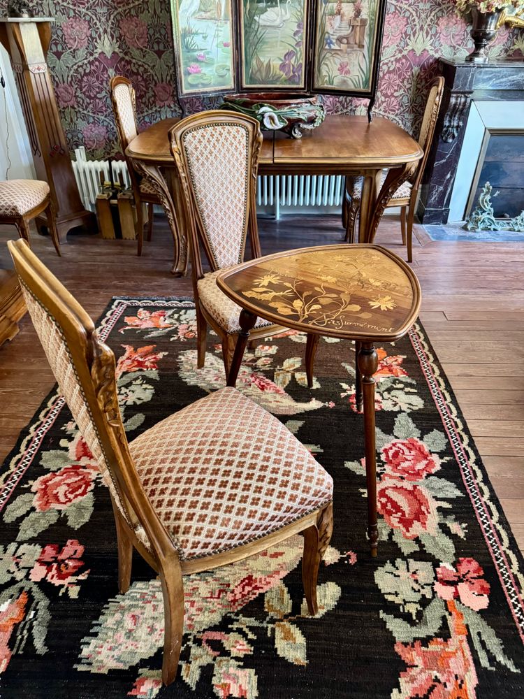 Art Nouveau pedestal table signed Gallé