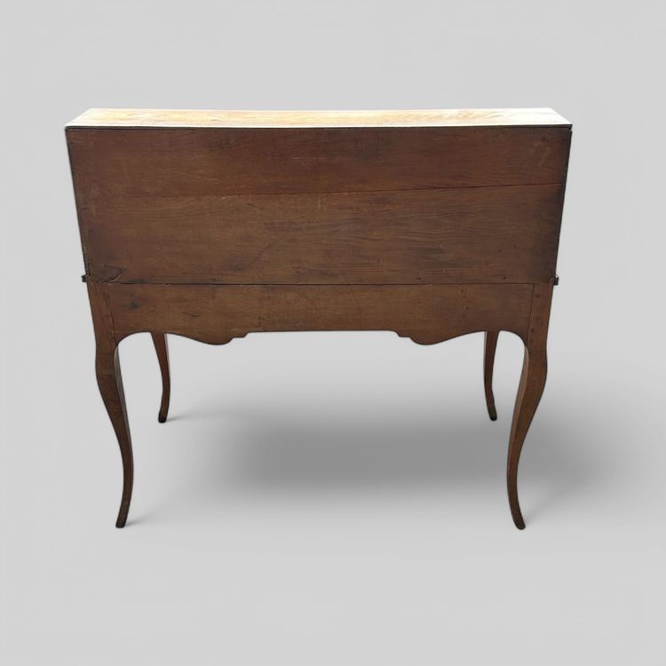 Louis XV period secrétaire - bureau de pente with native wood veneer - 18th century